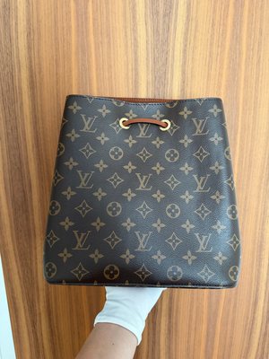 LOUIS VUITTON NéoNoé MM, Вид сзади