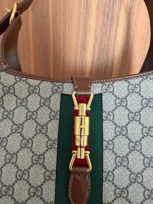 GUCCI Jackie 1961 Small, Застёжка